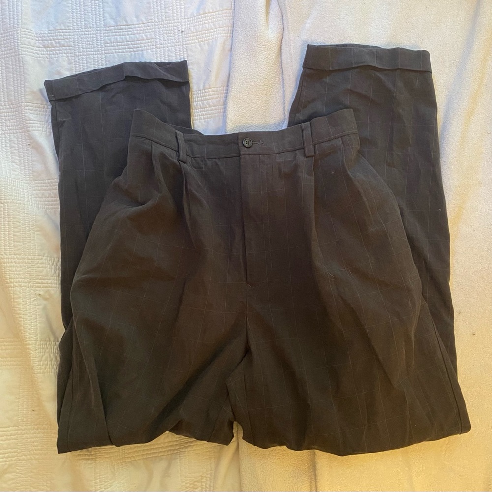 OVERSIZED TROUSERS MENSWEAR FIT
Dark grey with pinstripe cross detailing